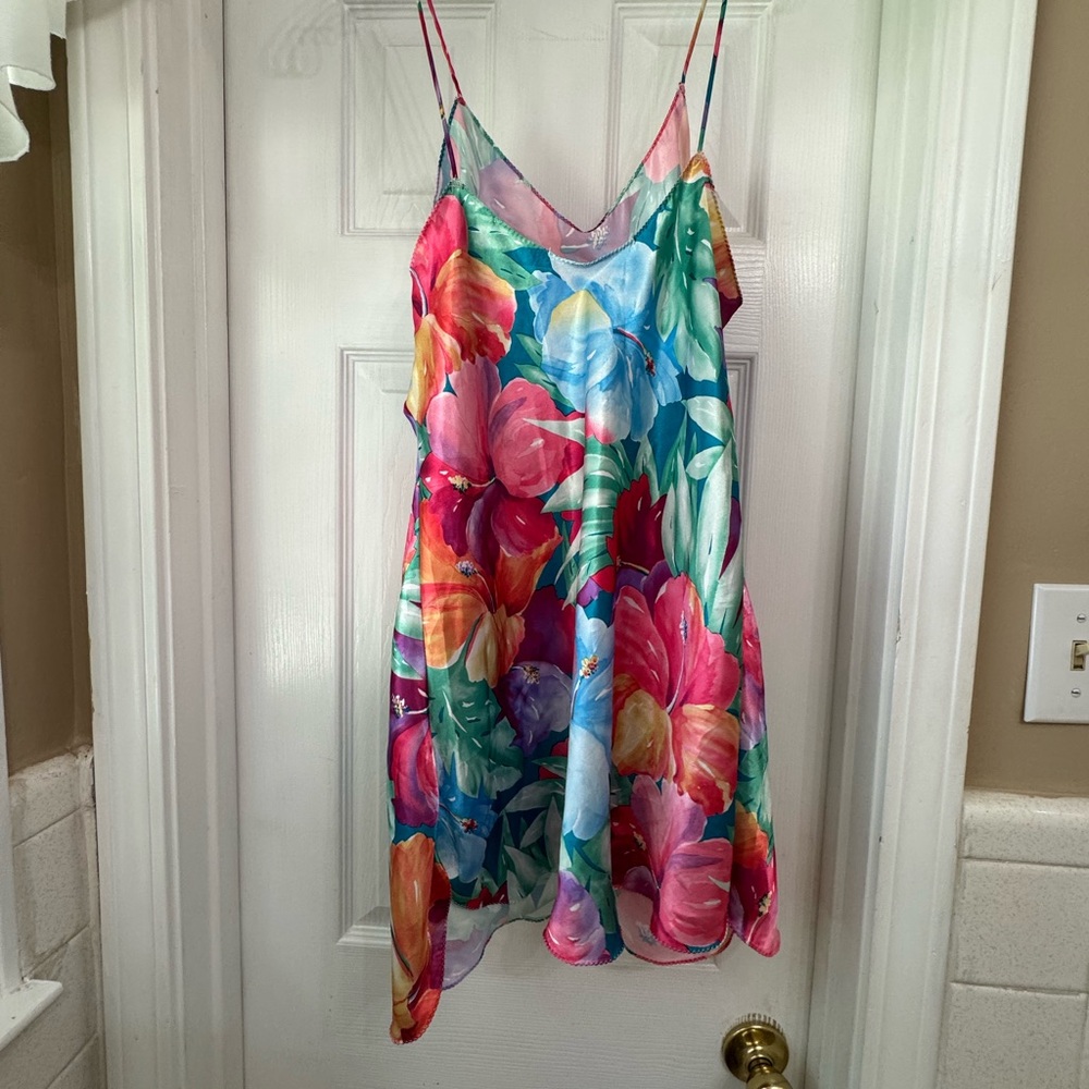 Val Mode Bright Floral Nightgown Size L - Picture 5 of 6